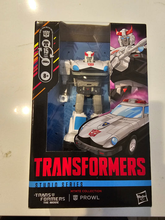 Autobot Prowl Transformers Studio Series MTMTE Collection.